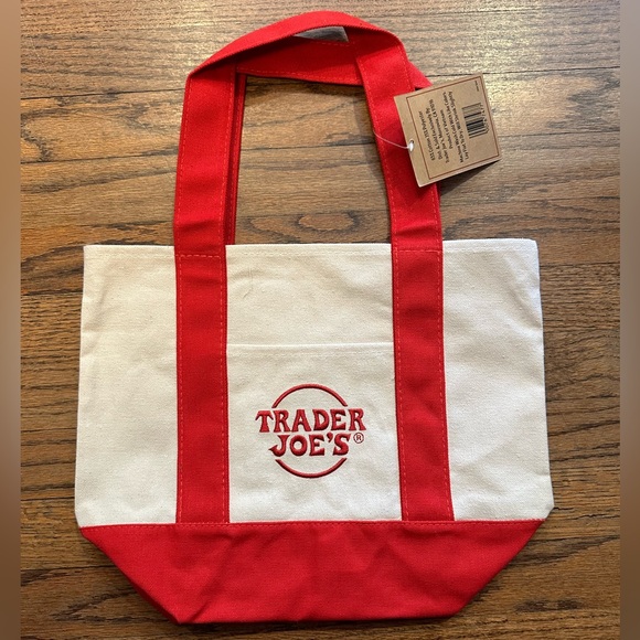 Trader Joes Mini Can as Tote Bag - RED. NWT - Picture 2 of 5